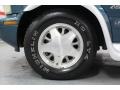 2000 Chevrolet Astro LT Passenger Van Wheel and Tire Photo
