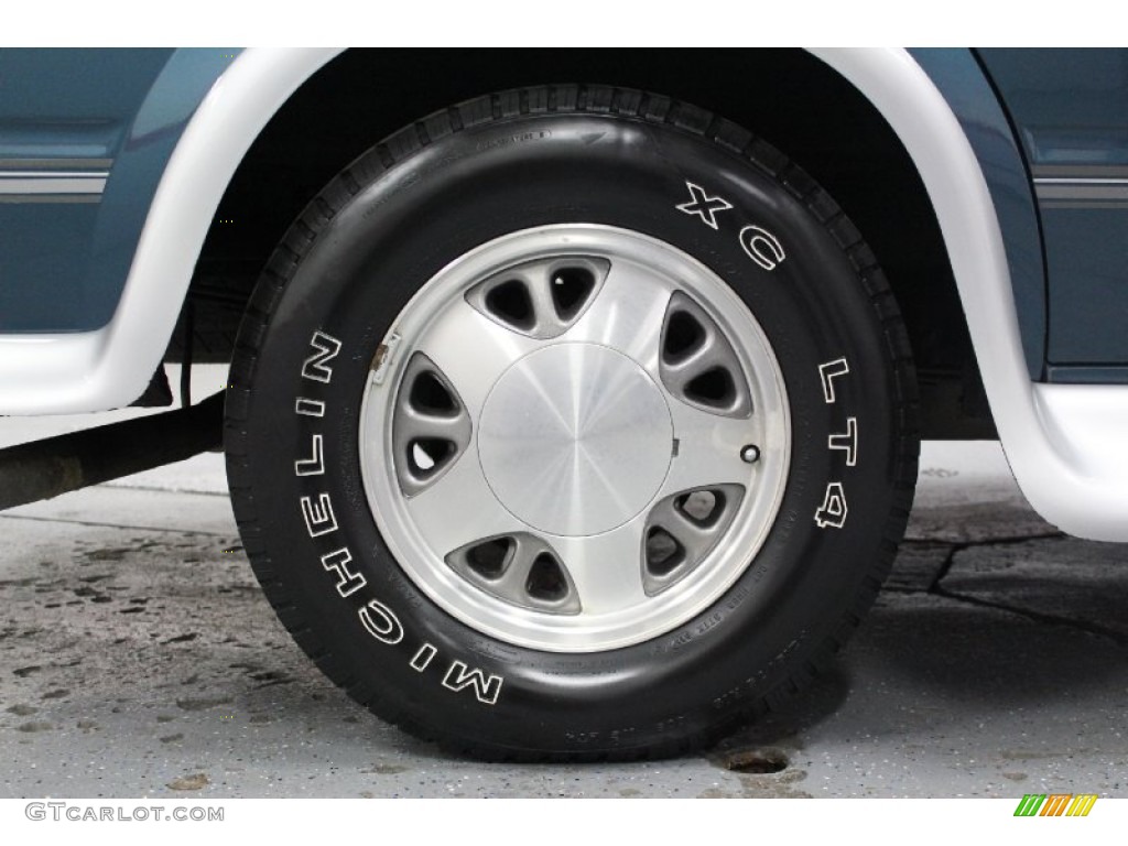 2000 Chevrolet Astro LT Passenger Van Wheel Photo #61111555