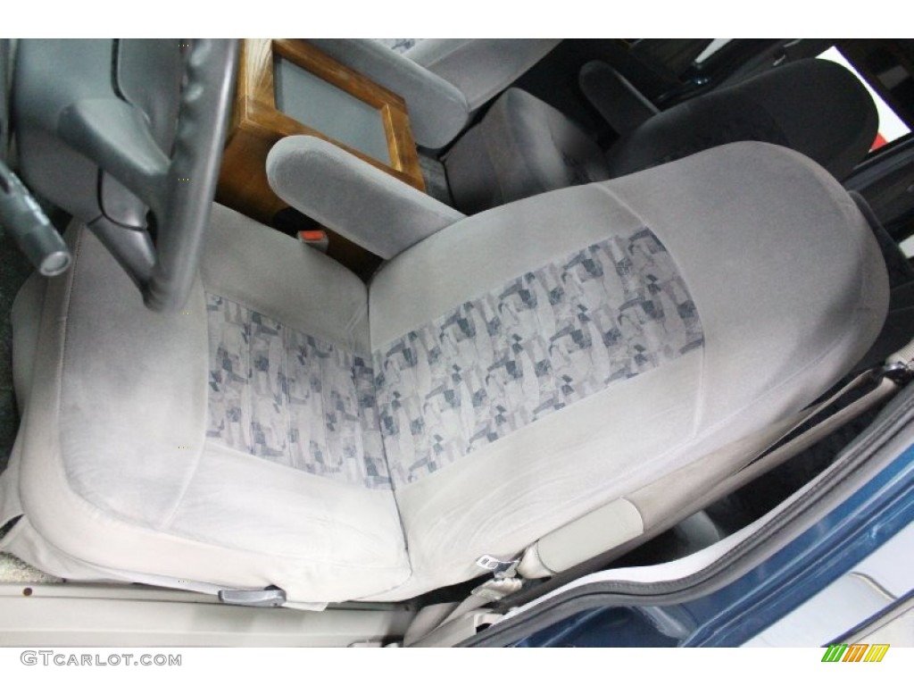 2000 Astro LT Passenger Van - Medium Cadet Blue Metallic / Medium Gray photo #47