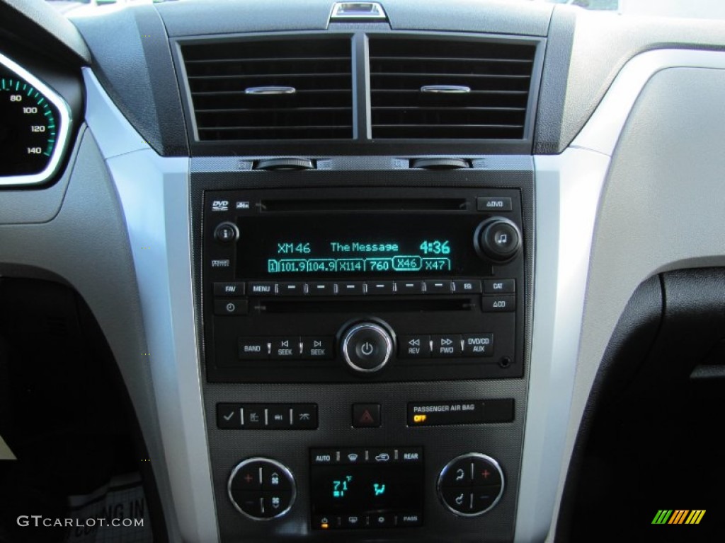 2011 Chevrolet Traverse LTZ AWD Audio System Photo #61111756