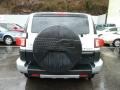 Iceberg White - FJ Cruiser 4WD Photo No. 3