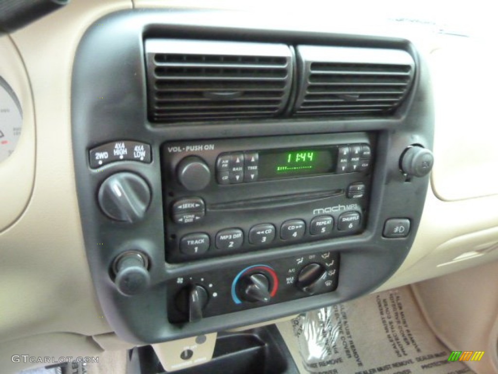 2003 Ranger XLT SuperCab 4x4 - Dark Highland Green Metallic / Medium Pebble photo #9