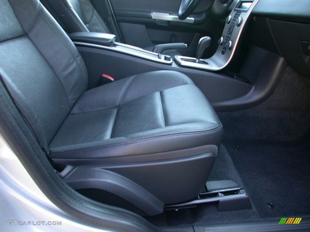 2010 V50 2.4i - Silver Metallic / Dalaro Off Black T-Tec photo #4