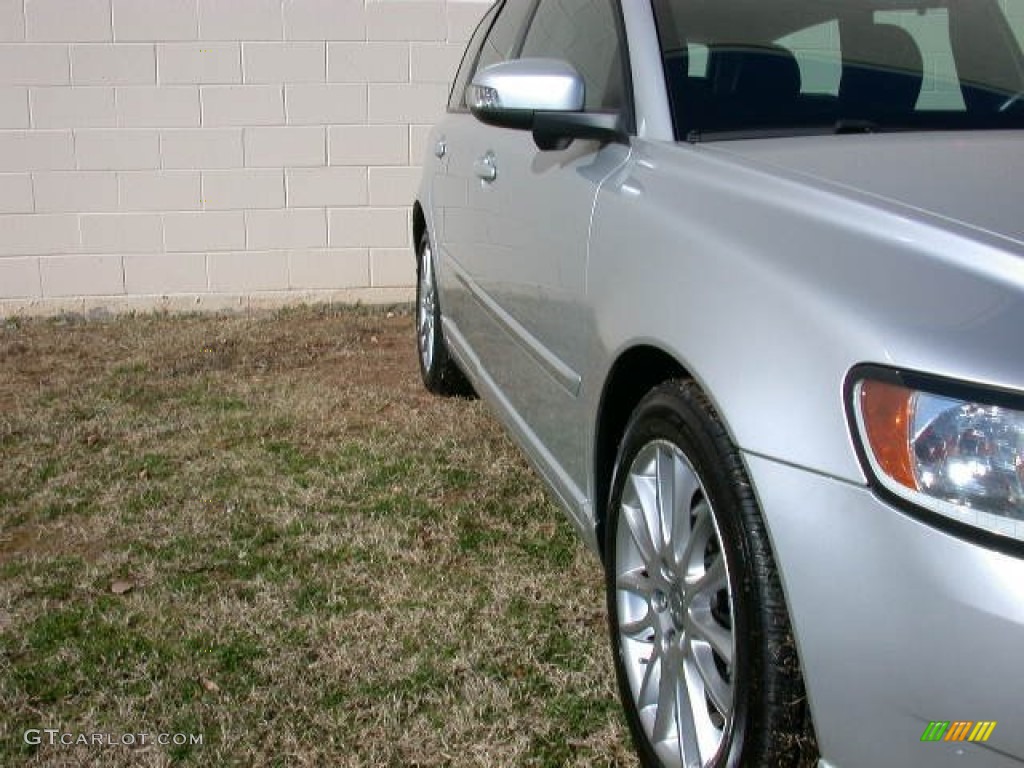 2010 V50 2.4i - Silver Metallic / Dalaro Off Black T-Tec photo #21