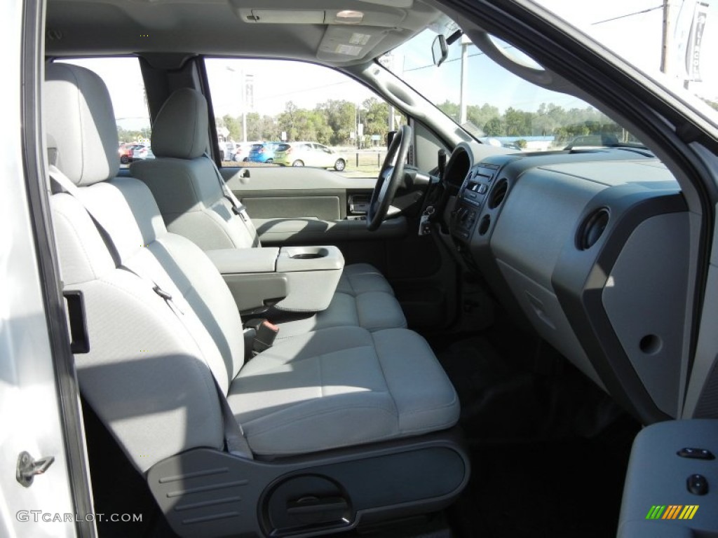 2006 F150 STX SuperCab - Silver Metallic / Medium/Dark Flint photo #18