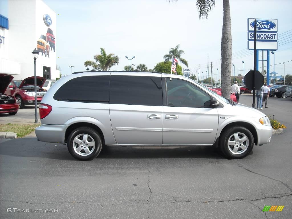 2006 Grand Caravan SXT - Bright Silver Metallic / Medium Slate Gray photo #2