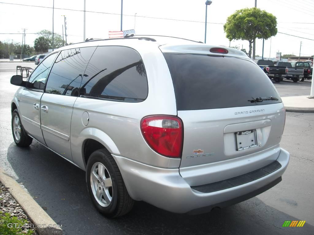 2006 Grand Caravan SXT - Bright Silver Metallic / Medium Slate Gray photo #5