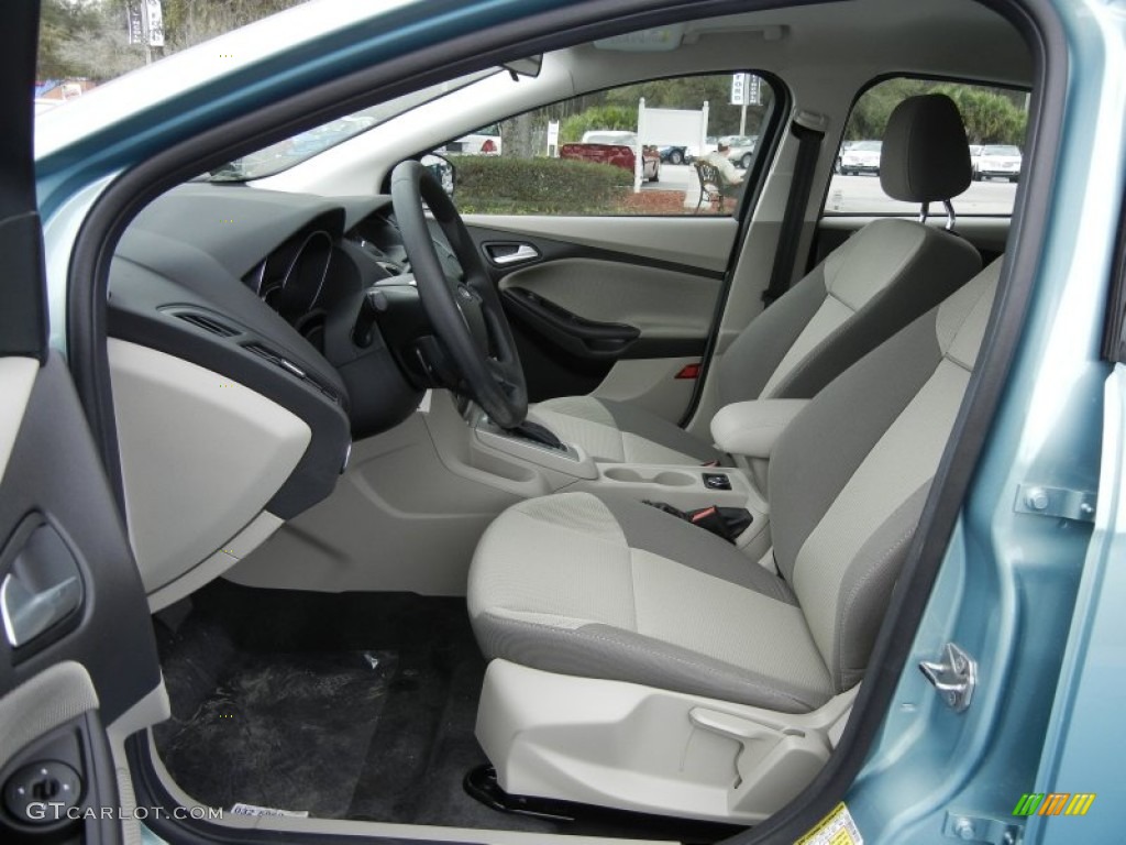 Stone Interior 2012 Ford Focus SE 5-Door Photo #61121200