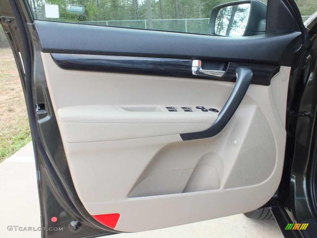 2011 Kia Sorento LX V6 Beige Door Panel Photo #61121690