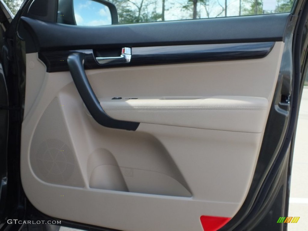 2011 Kia Sorento LX V6 Beige Door Panel Photo #61121699