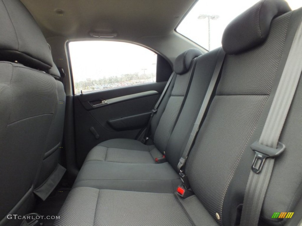 2010 Aveo LT Sedan - Medium Gray / Charcoal photo #4