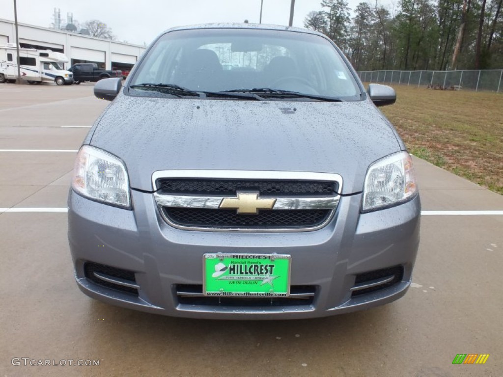 2010 Aveo LT Sedan - Medium Gray / Charcoal photo #11