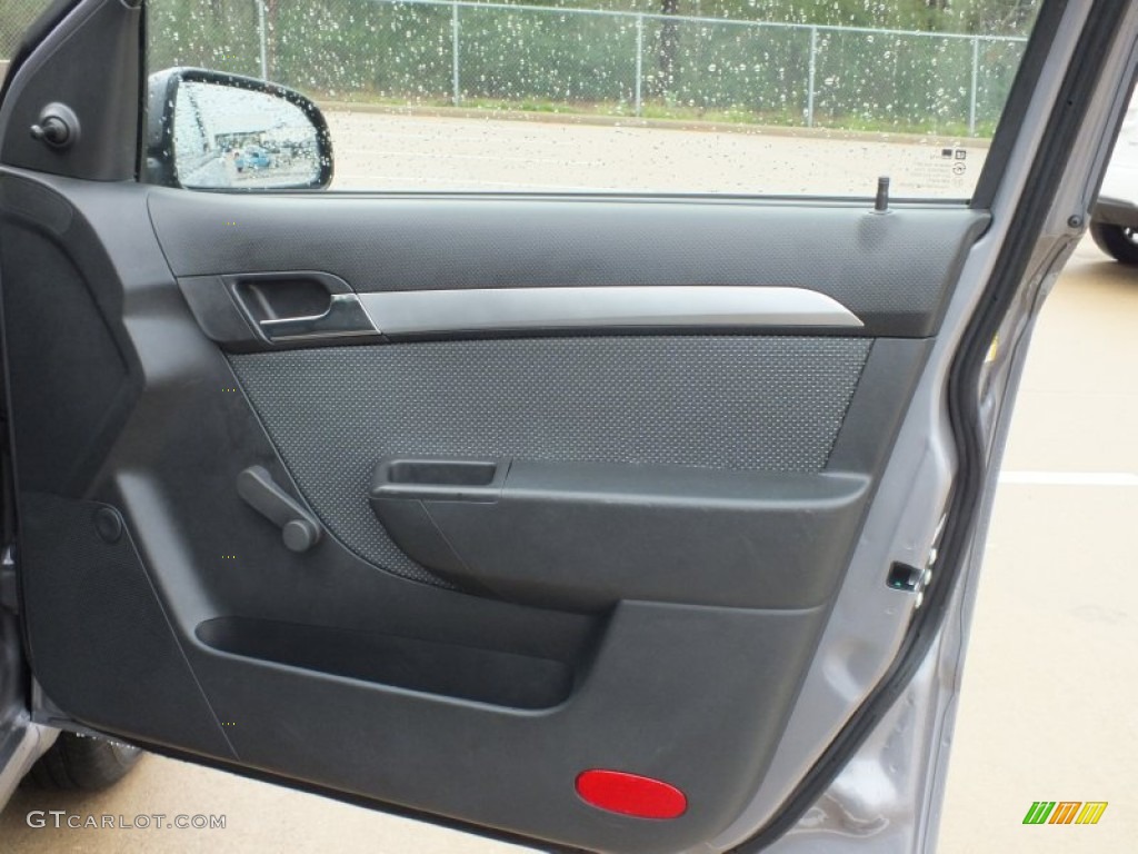 2010 Aveo LT Sedan - Medium Gray / Charcoal photo #13