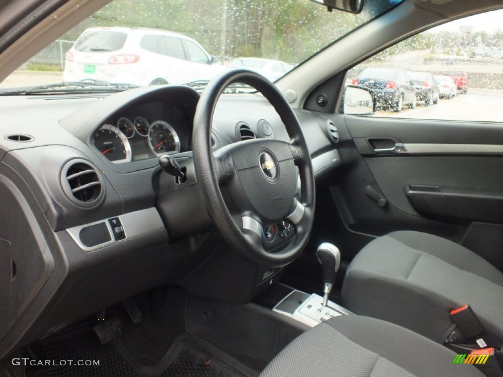 2010 Aveo LT Sedan - Medium Gray / Charcoal photo #20