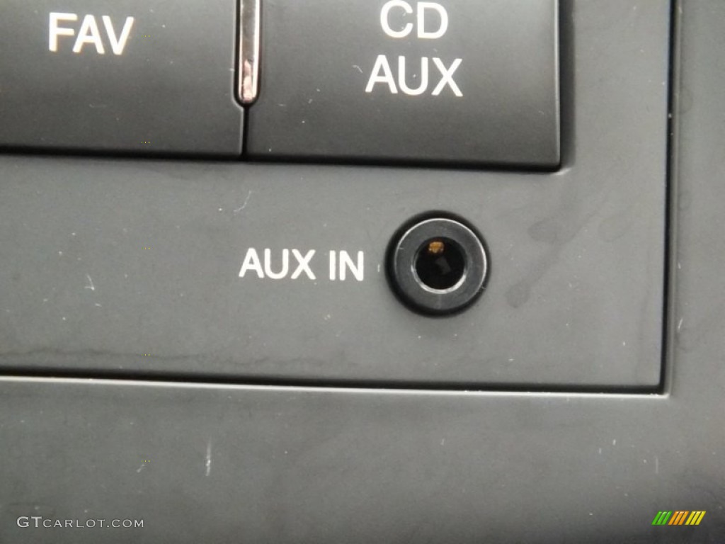 2010 Aveo LT Sedan - Medium Gray / Charcoal photo #29