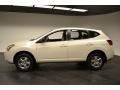 2009 Phantom White Nissan Rogue S  photo #3