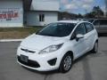 2012 Oxford White Ford Fiesta SE Hatchback  photo #2