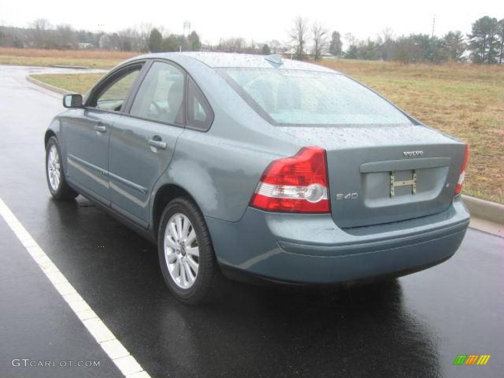 2005 S40 2.4i - Mistral Green Metallic / Taupe/Light Taupe photo #3