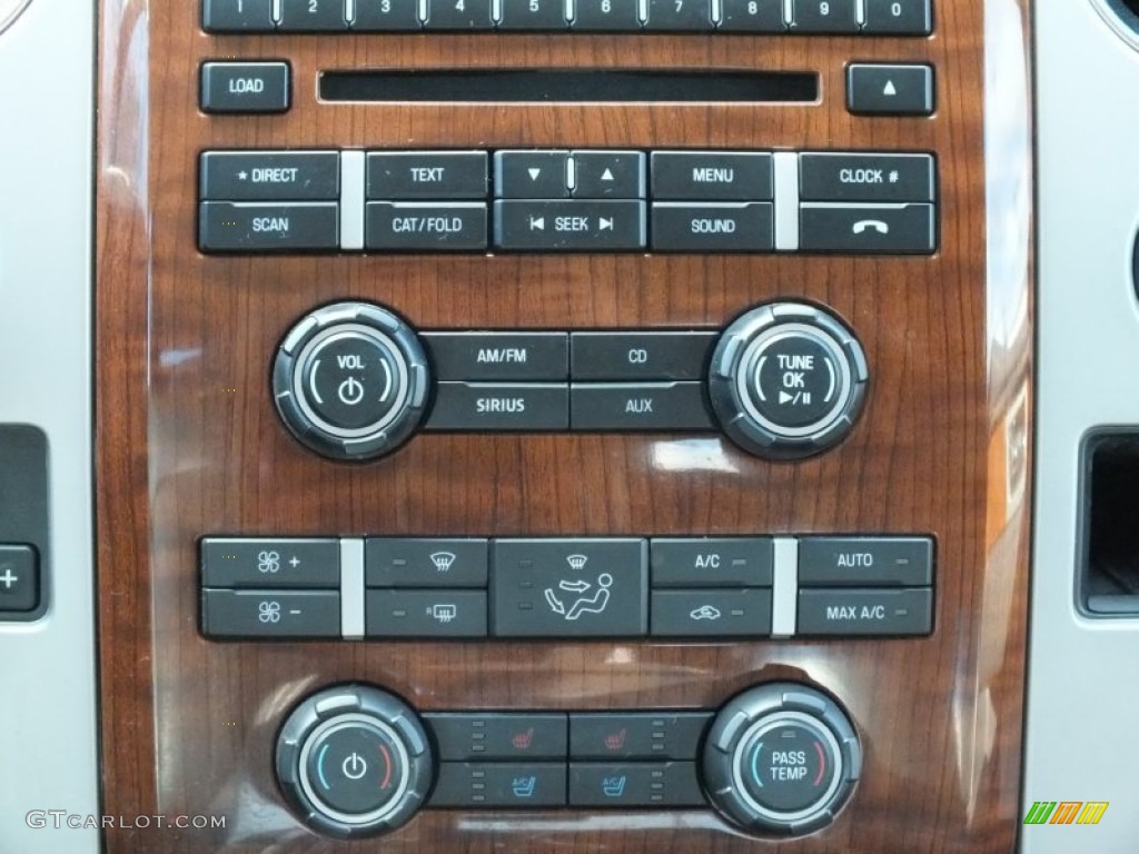 2010 Ford F150 Lariat SuperCrew 4x4 Controls Photo #61129082