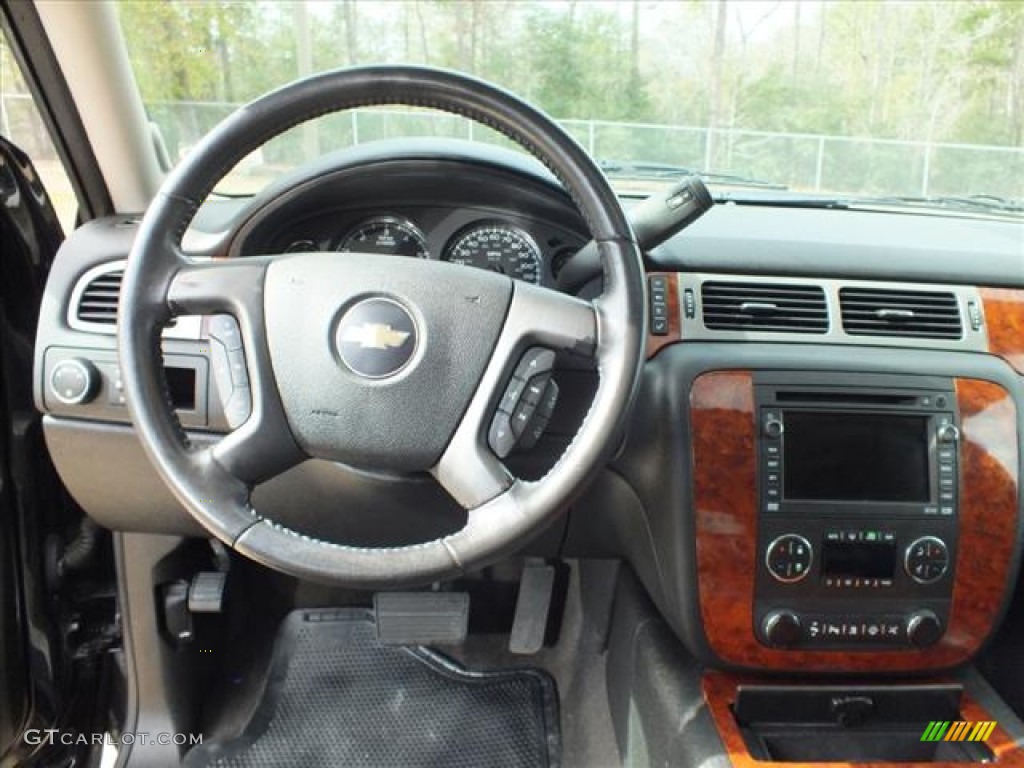 2008 Chevrolet Suburban 1500 LTZ Dashboard Photos