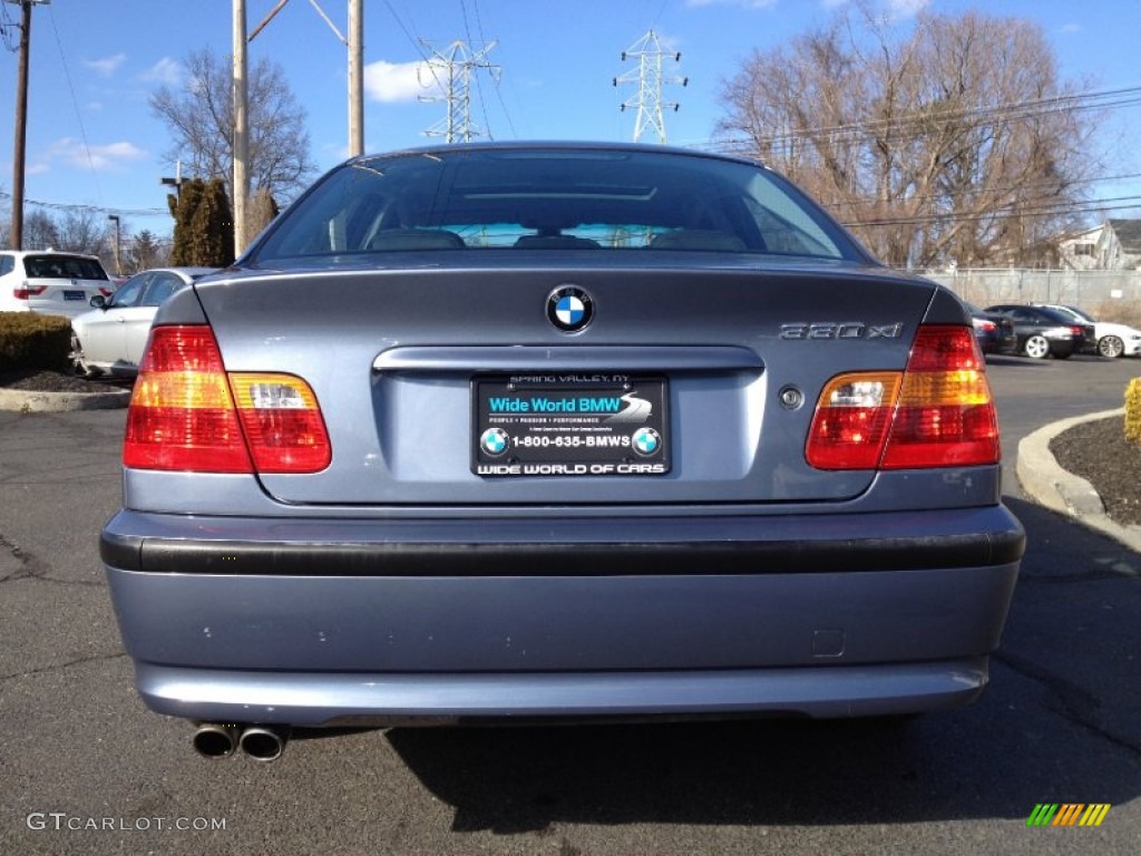 2003 3 Series 330xi Sedan - Steel Blue Metallic / Black photo #5