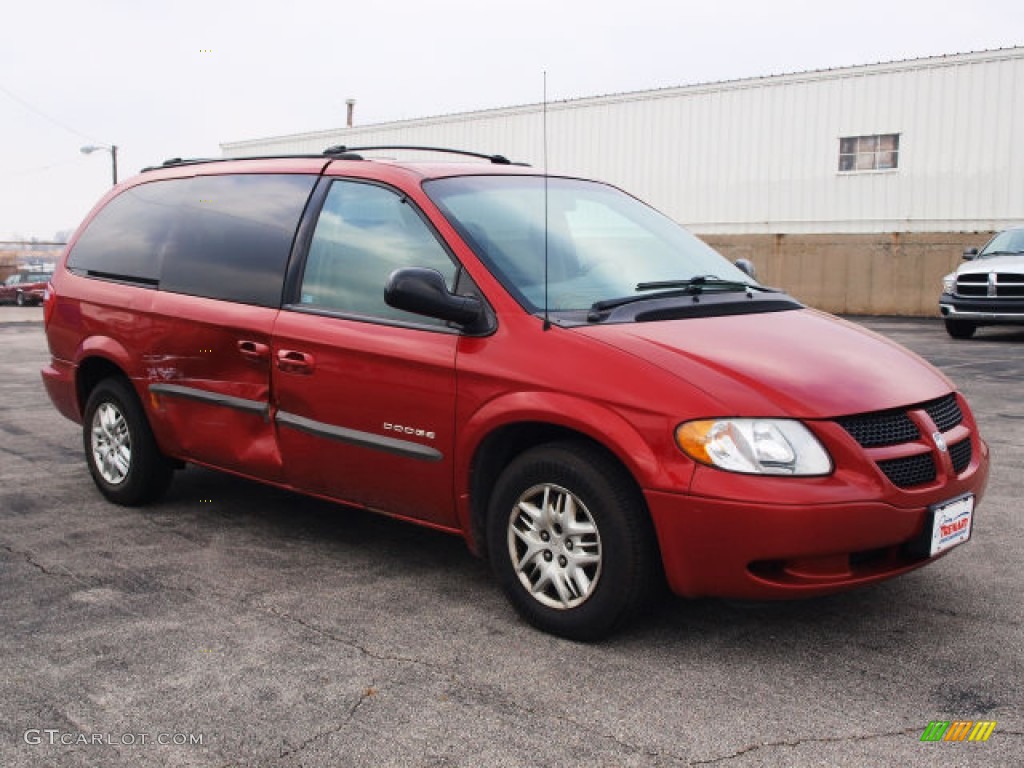 2001 Grand Caravan Sport - Inferno Red Pearlcoat / Taupe photo #2