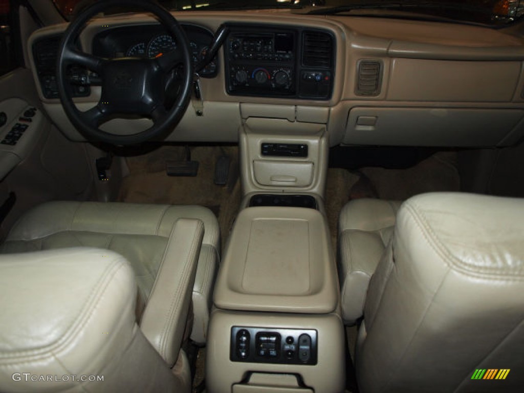 2001 Suburban 1500 LT 4x4 - Summit White / Light Gray/Neutral photo #5