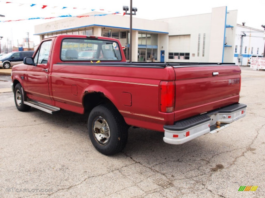 1995 F150 XLT Regular Cab - Electric Currant Red Pearl / Gray photo #4