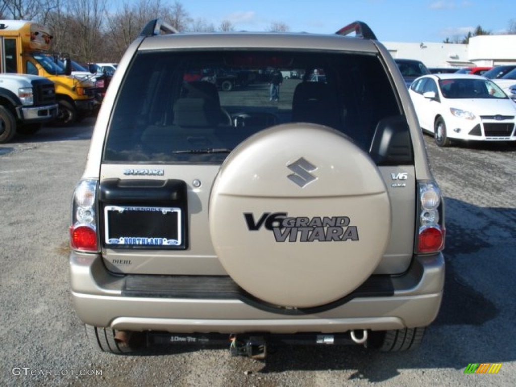 2005 Grand Vitara LX 4WD - Cool Beige Metallic / Beige photo #7
