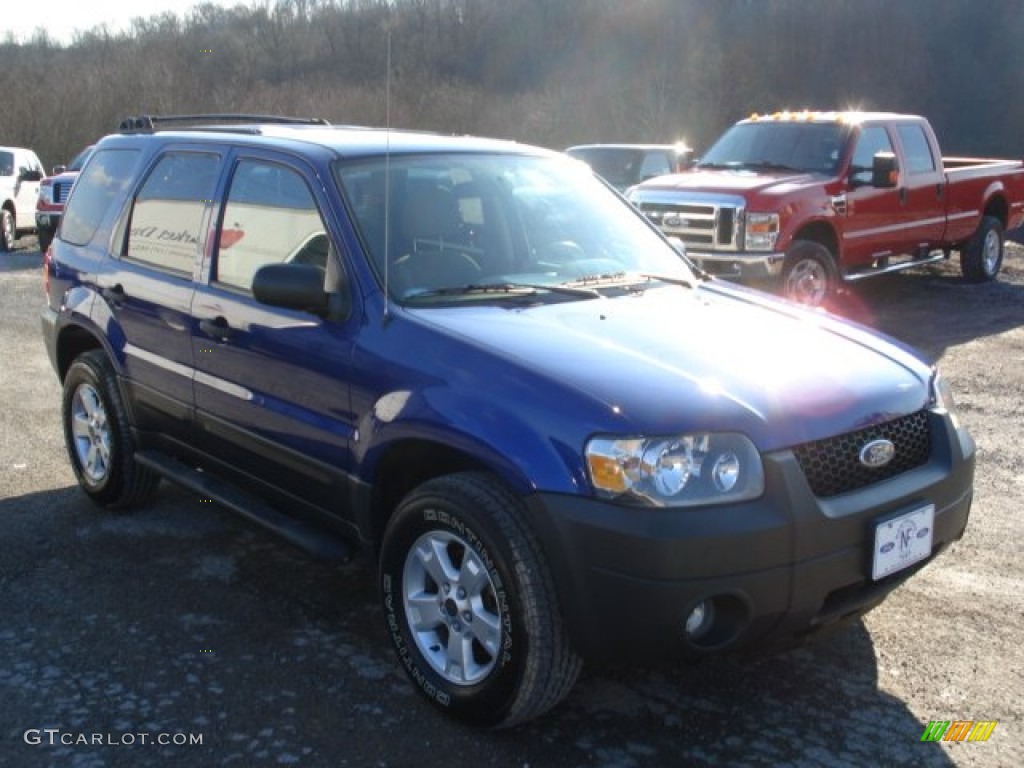 2005 Escape XLT V6 4WD - Sonic Blue Metallic / Medium/Dark Flint Grey photo #2