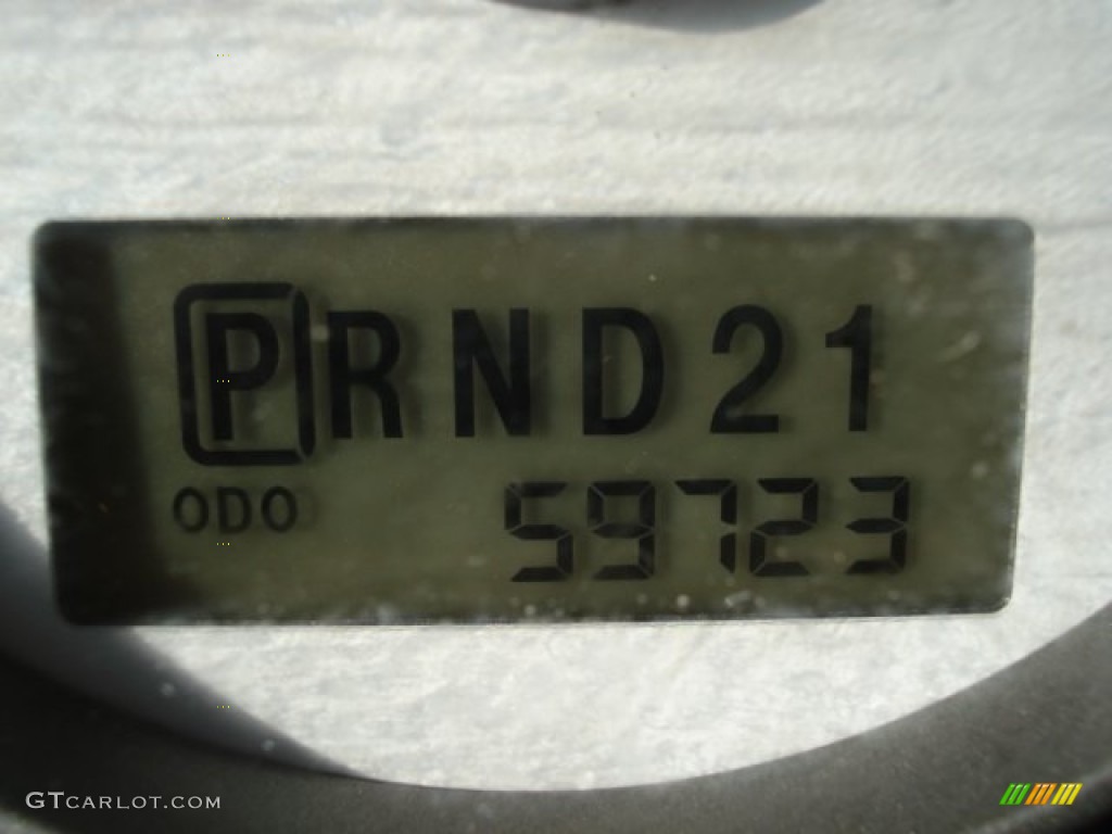 2005 Escape XLT V6 4WD - Sonic Blue Metallic / Medium/Dark Flint Grey photo #19