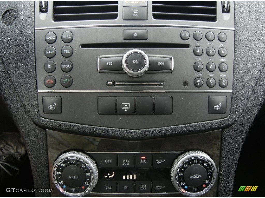 2010 Mercedes-Benz C 63 AMG Controls Photo #61137503