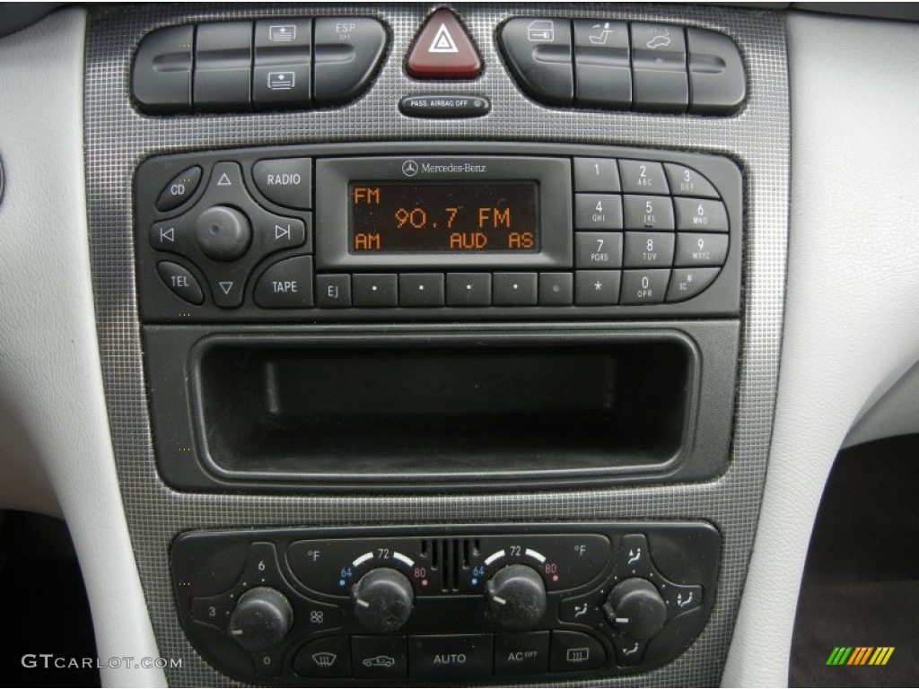 2004 Mercedes-Benz C 230 Kompressor Sedan Controls Photos