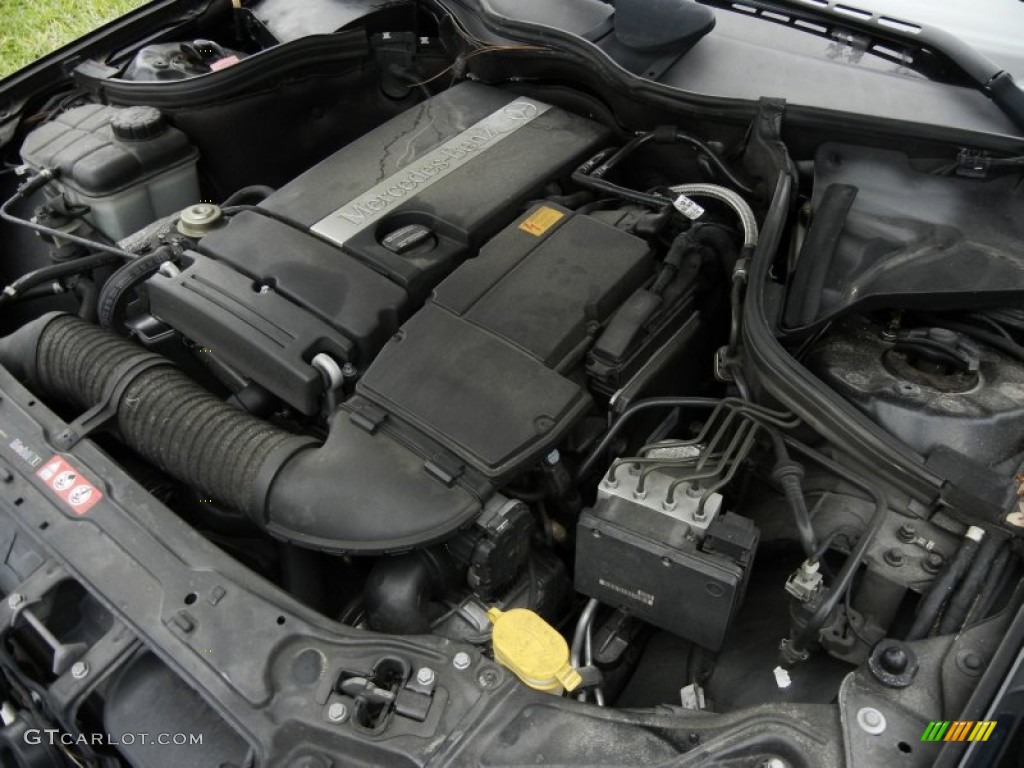2004 Mercedes-Benz C 230 Kompressor Sedan Engine Photos