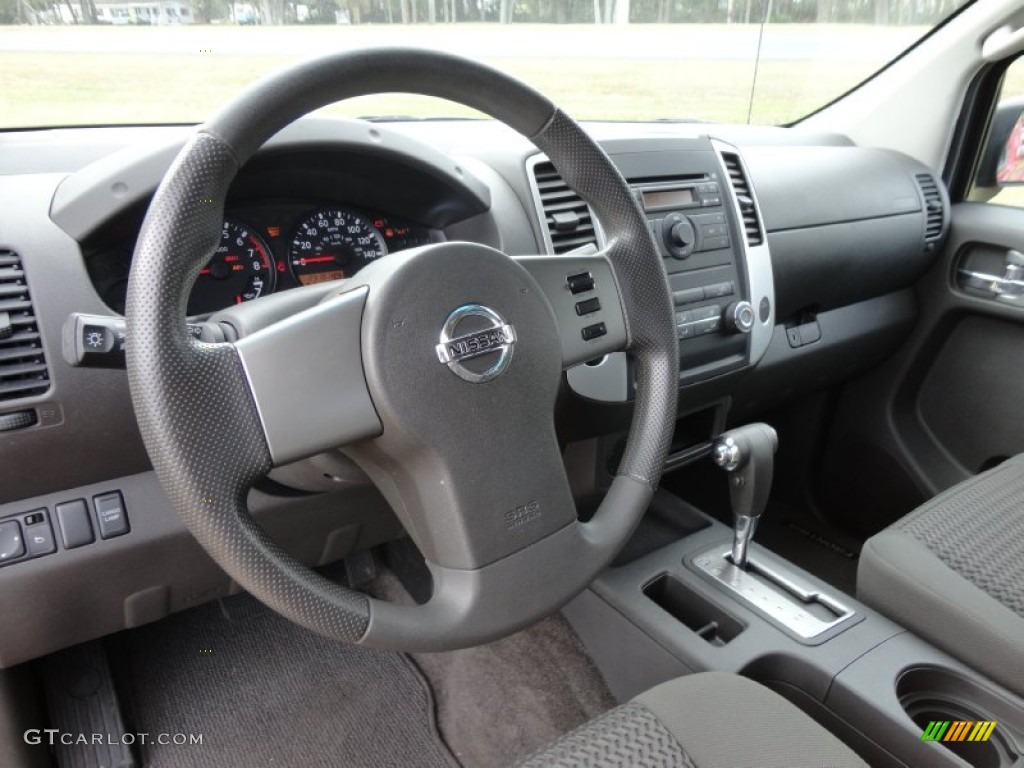 Graphite Interior 2011 Nissan Frontier SV V6 King Cab Photo #61138106