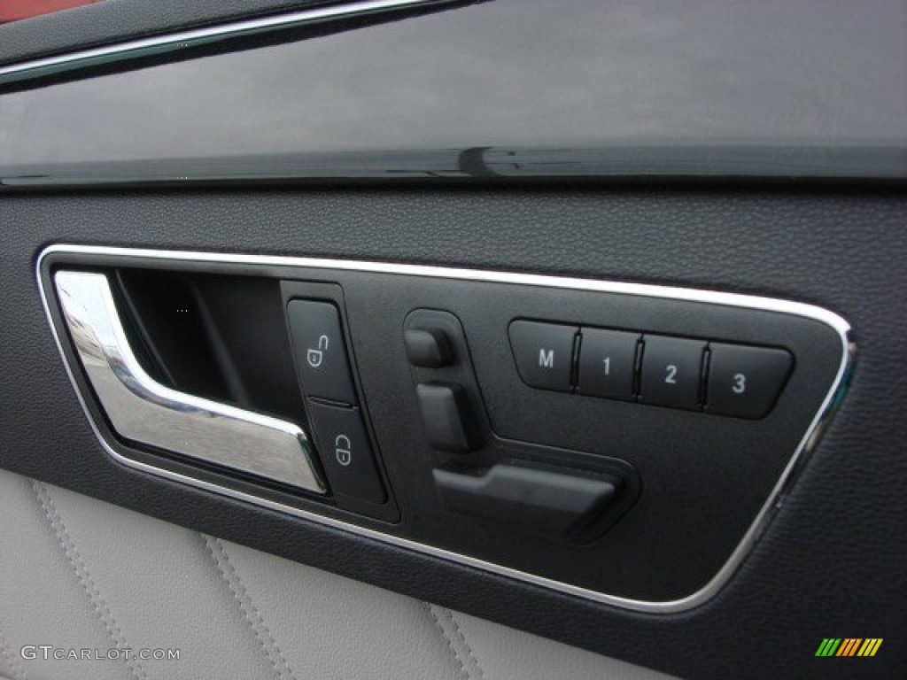 2011 Mercedes-Benz E 350 Sedan Controls Photo #61139699