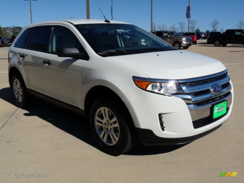 2017 White Suede Ford Edge Se 61113661 Gtcarlot Car Color White Suede Ford Edge
