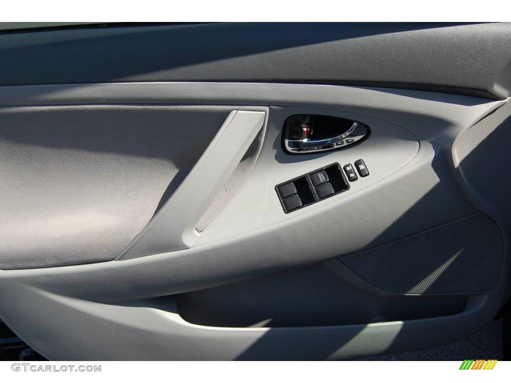 2007 Camry CE - Black / Ash photo #16