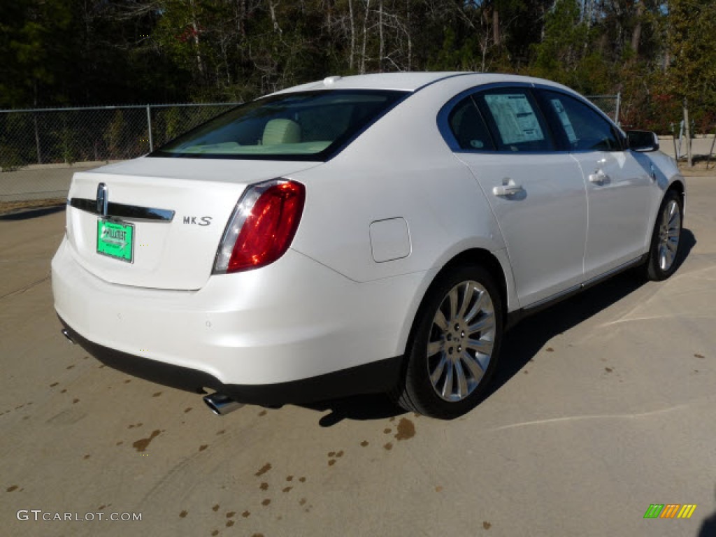 2012 MKS FWD - White Platinum Metallic Tri-Coat / Light Camel photo #2