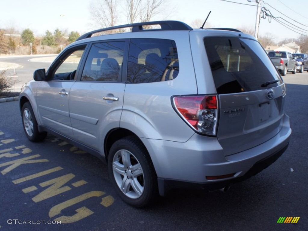 2009 Forester 2.5 X Limited - Spark Silver Metallic / Black photo #4