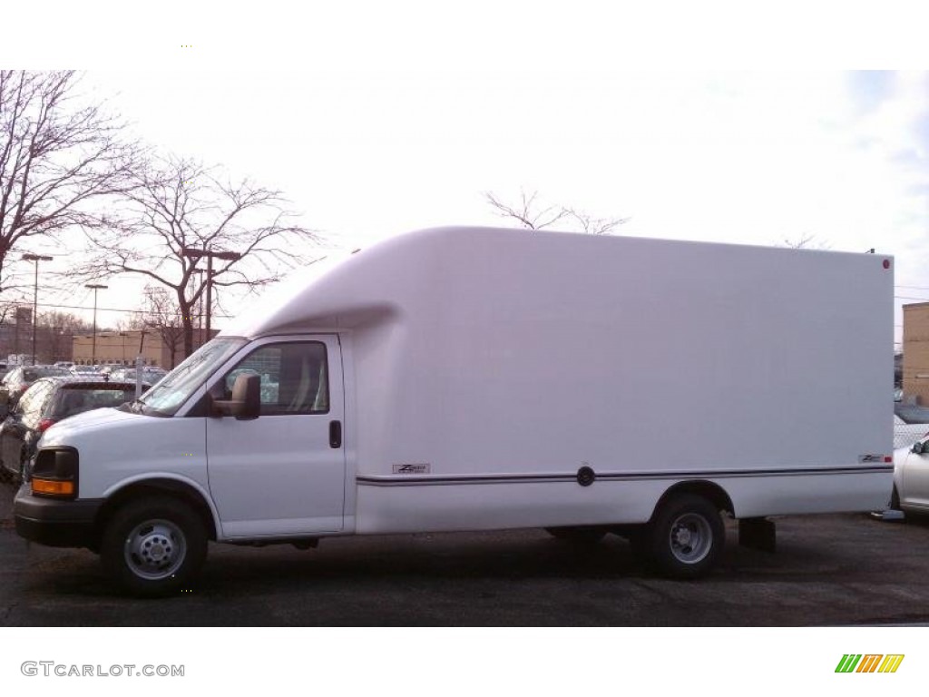 Summit White 2012 Chevrolet Express Cutaway 3500 Commercial Moving Truck Exterior Photo #61148171