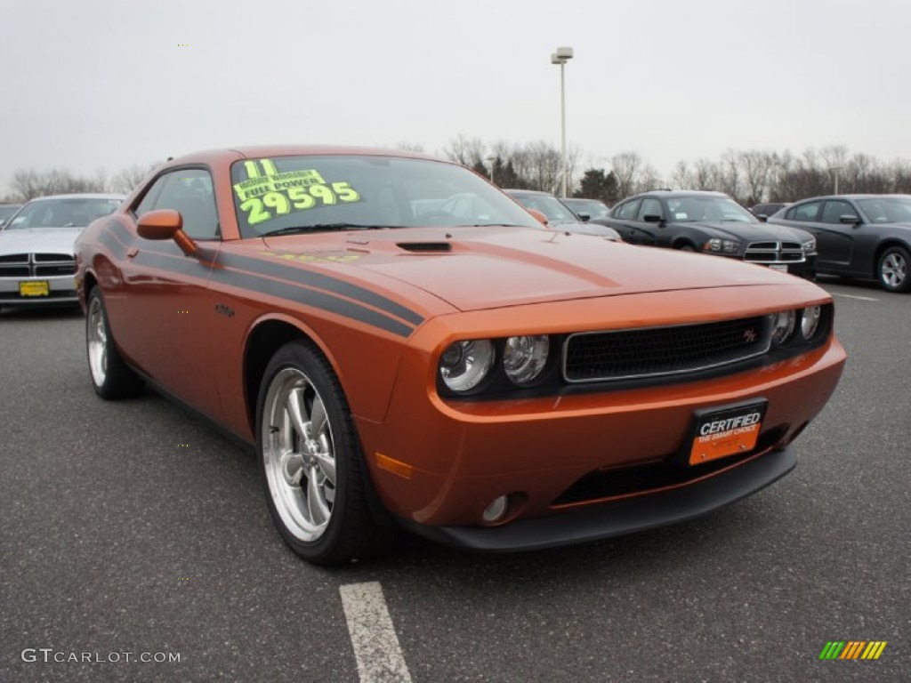 2011 Challenger R/T Classic - Toxic Orange Pearl / Dark Slate Gray photo #9