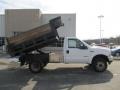 2004 Oxford White Ford F450 Super Duty XL SuperCab 4x4 Chassis Dump Truck  photo #3