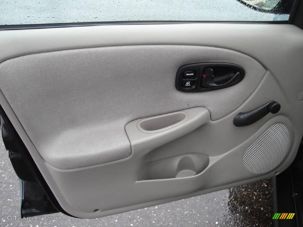 2001 Saturn S Series SL1 Sedan Door Panel Photos
