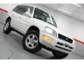 Natural White - RAV4 4WD Photo No. 2