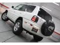 Natural White - RAV4 4WD Photo No. 5