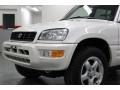 Natural White - RAV4 4WD Photo No. 15