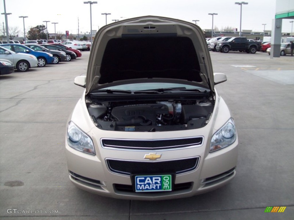 2010 Malibu LT Sedan - Gold Mist Metallic / Ebony photo #3