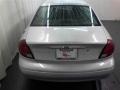 2001 Silver Frost Metallic Ford Taurus SE  photo #4