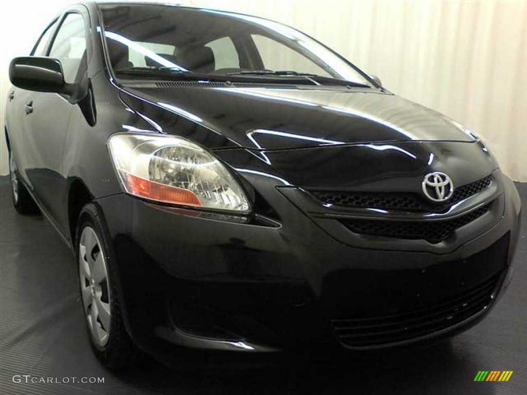 2007 Yaris Sedan - Black Sand Pearl / Dark Charcoal photo #1